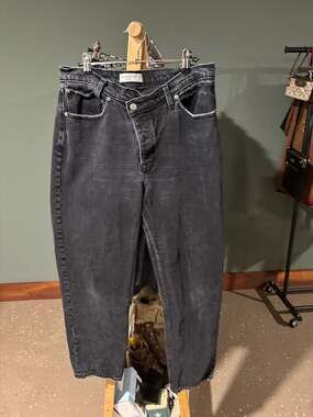 Abercrombie & Fitch The Dad High Rise Crossover Jeans Black Size 30/10S